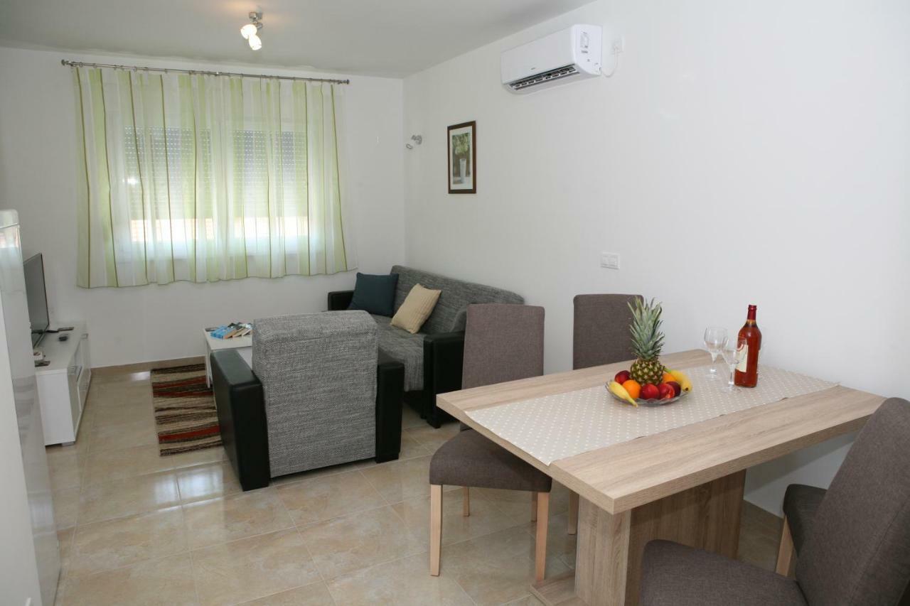 Apartment Jessica Trogir Bagian luar foto