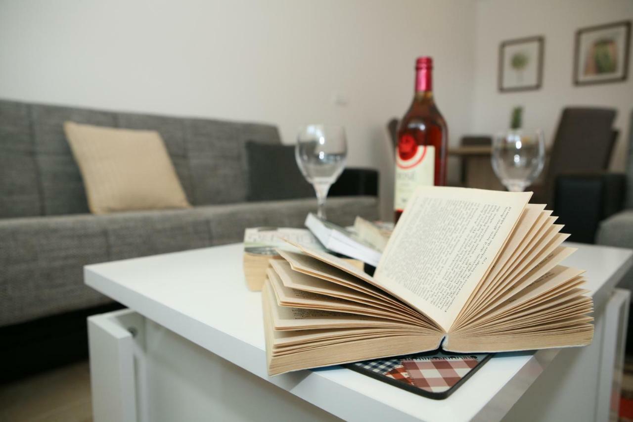 Apartment Jessica Trogir Bagian luar foto