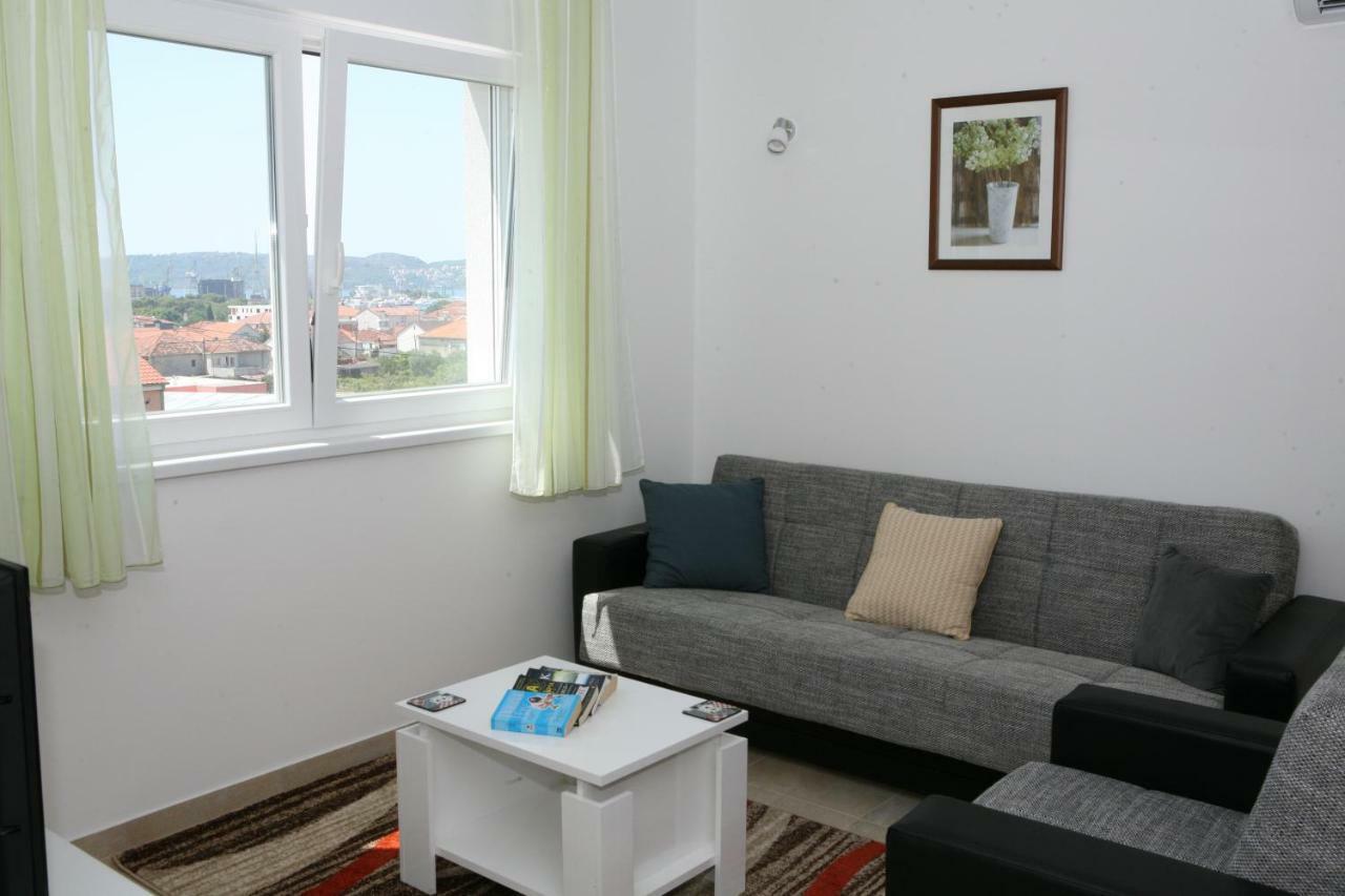 Apartment Jessica Trogir Bagian luar foto