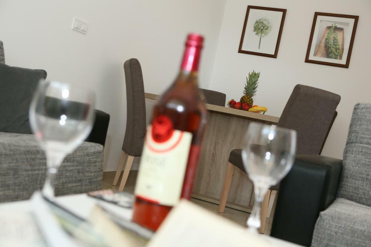 Apartment Jessica Trogir Bagian luar foto