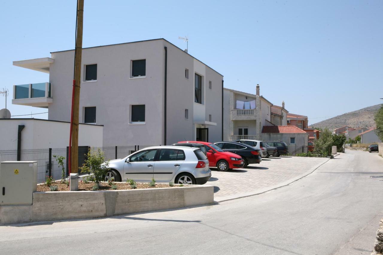 Apartment Jessica Trogir Bagian luar foto